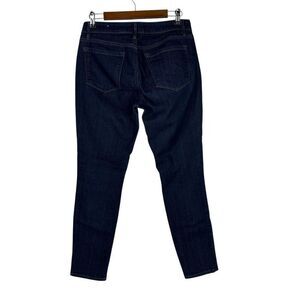 Loft Curvy Skinny Jean size 6 Medium Wash Blue
